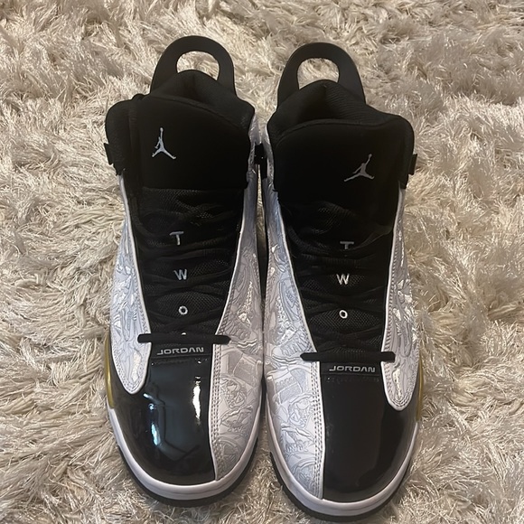 Jordan’s - Picture 2 of 3